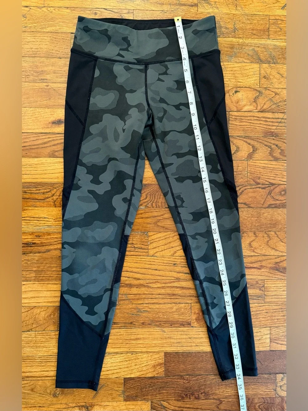 Calvin Klein High-Rise Camo Wick Performance Leggings Black Olive Size S